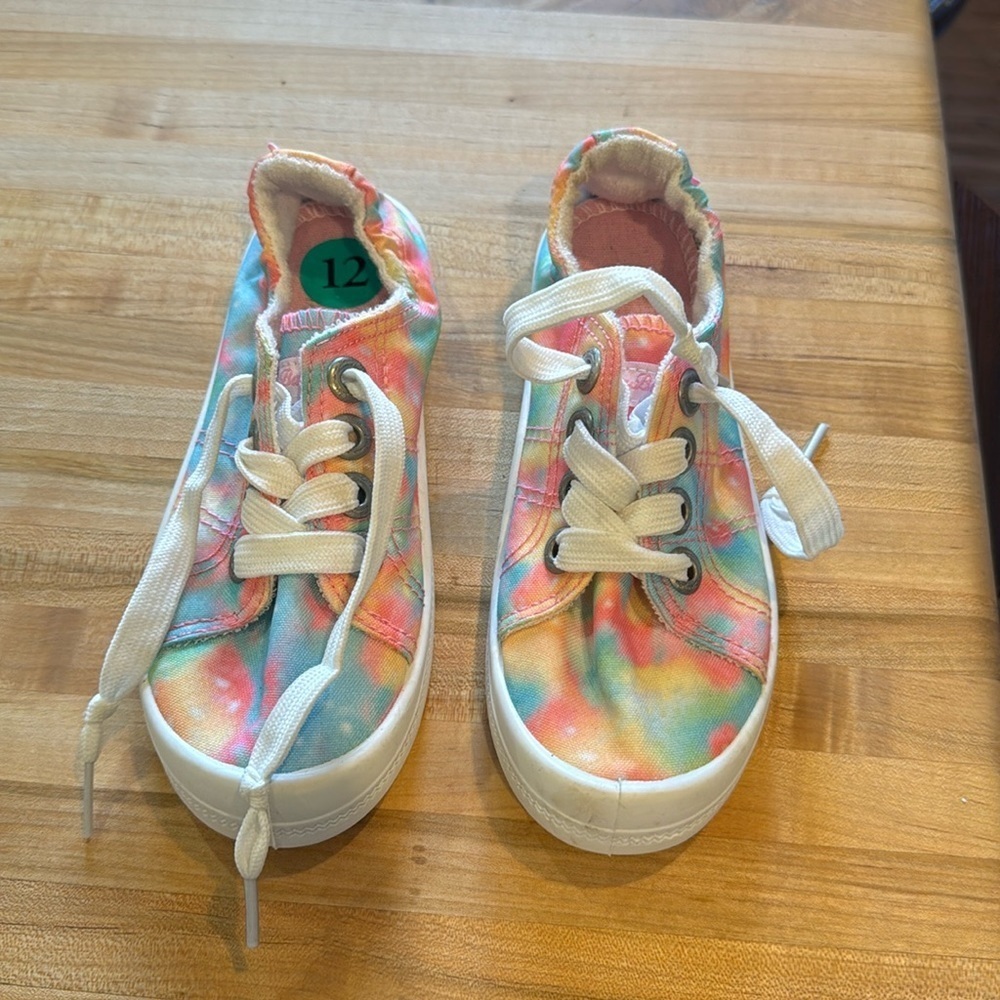 NWOT toddler girl sneakers